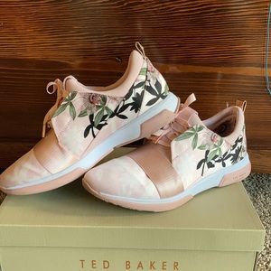 Ted Baker London Pink sneaker